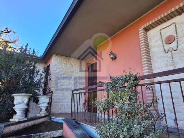 Villa in vendita a Corno Giovine LO