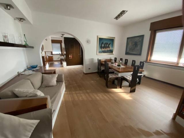 Villa in vendita a Corno di Rosazzo UD