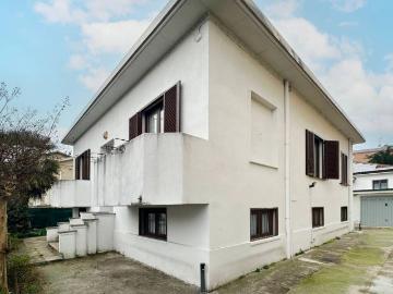 Villa in vendita a Corsico MI