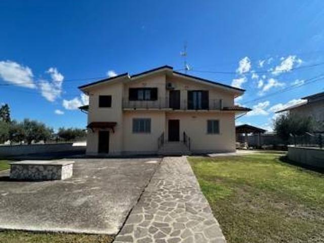 Villa in vendita a Corropoli TE