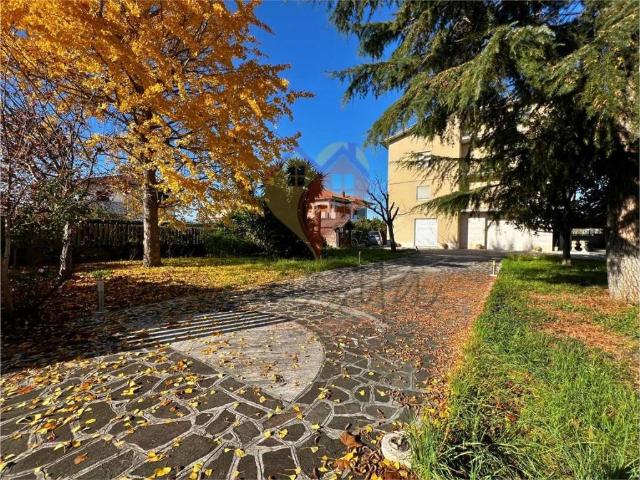 Villa in vendita a Corropoli TE