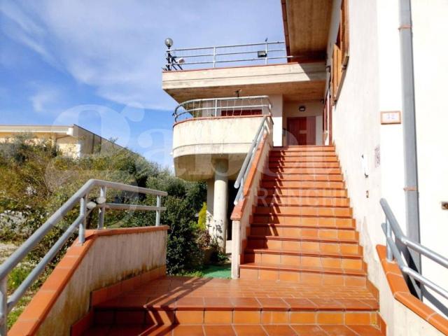 Villa in vendita a Corropoli TE
