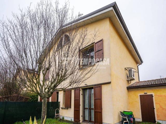 Casa indipendente in vendita a Correggio RE