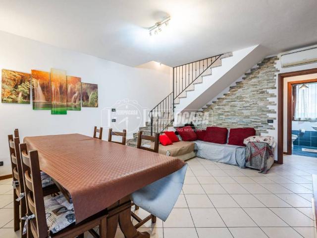 Casa indipendente in vendita a Correggio RE
