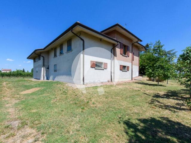 Villa in vendita a Correggio RE