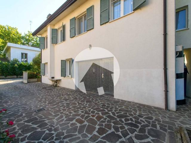 Villa in vendita a Correggio RE