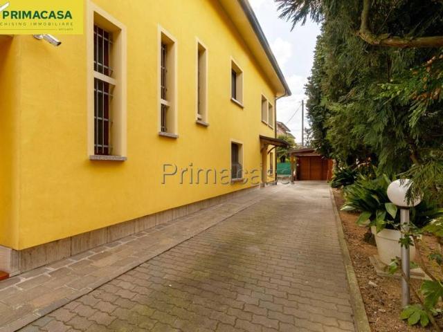 Villa in vendita a Correggio RE
