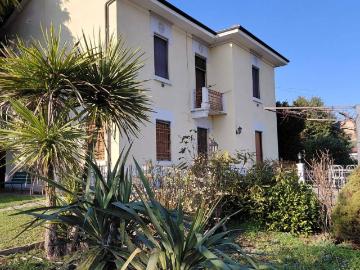 Villa in vendita a Cortanze AT
