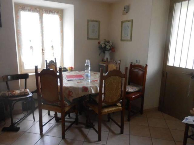 Villa in vendita a Corte Brugnatella PC
