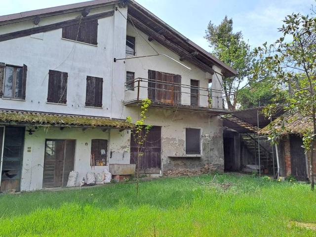 Villa in vendita a Corvino San Quirico PV