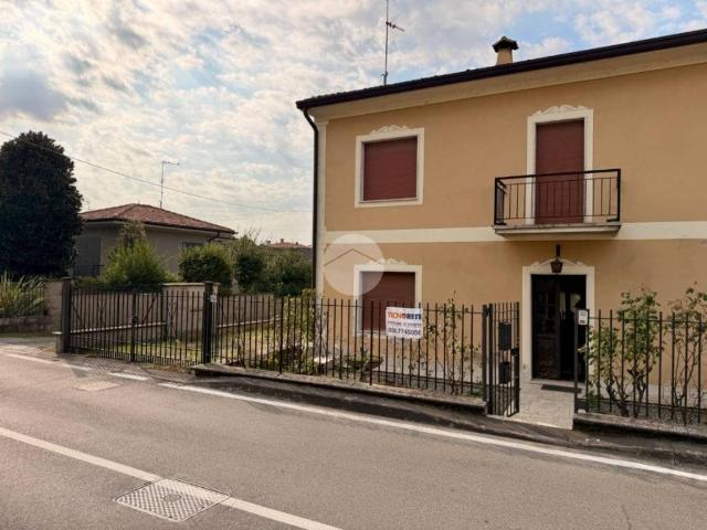 Villa in vendita a Corzano BS
