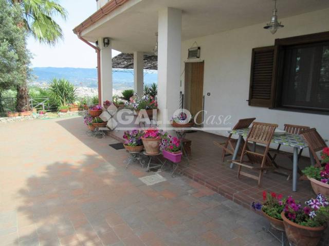 Villa in vendita a Cosenza CS