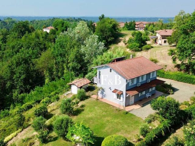 Villa in vendita a Cossombrato AT