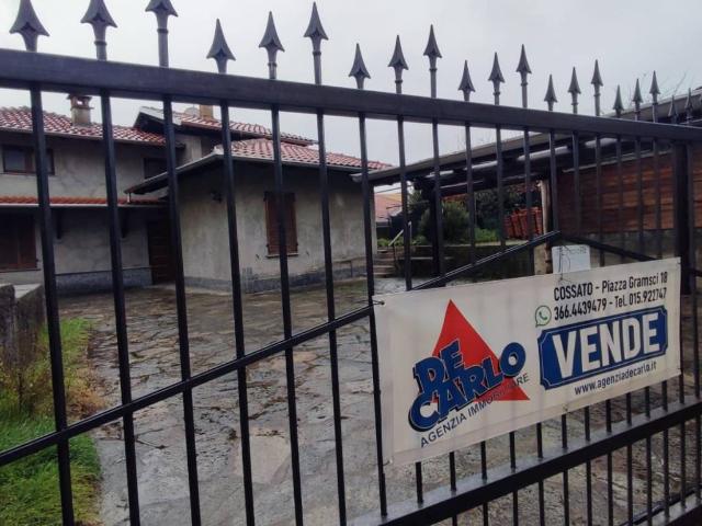 Villa in vendita a Cossato BI
