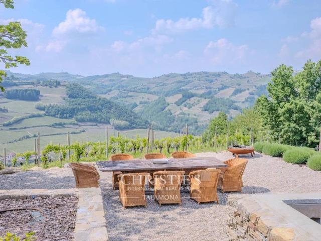 Villa in vendita a Cossano Belbo CN