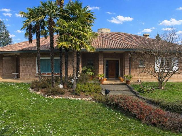Villa in vendita a Costa Masnaga LC