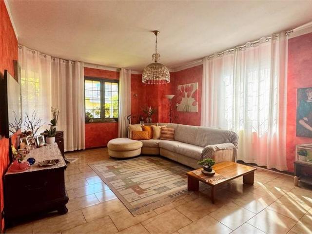 Villa in vendita a Costa Volpino BG