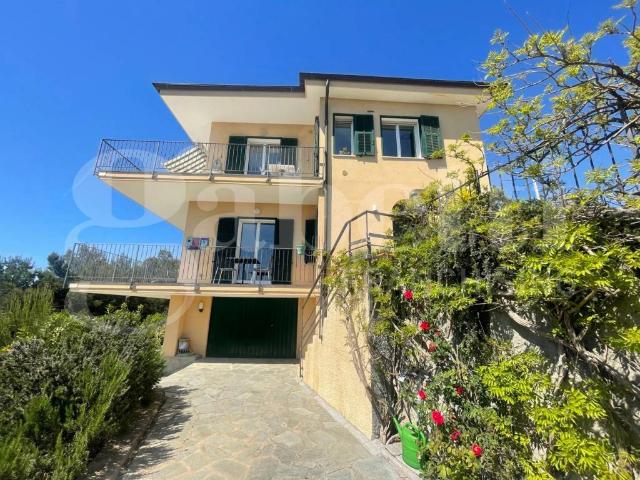 Villa in vendita a Costarainera IM