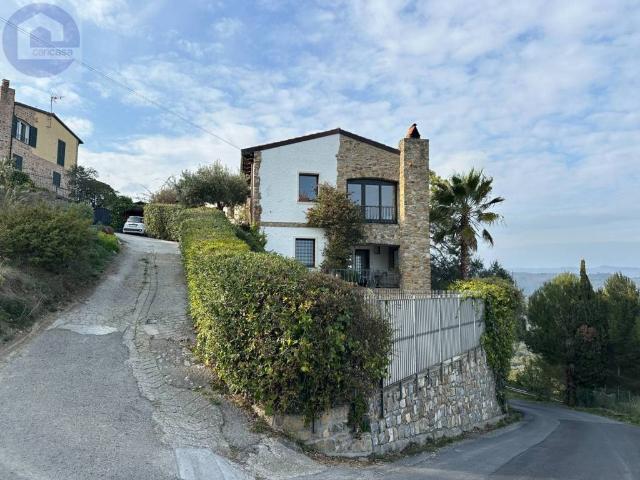 Villa in vendita a Costarainera IM