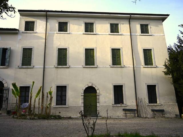 Villa in vendita a Costermano sul Garda VR