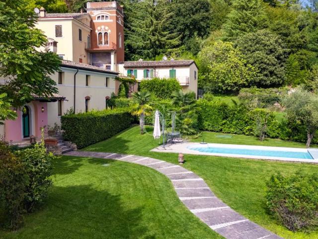 Villa in vendita a Costermano sul Garda VR