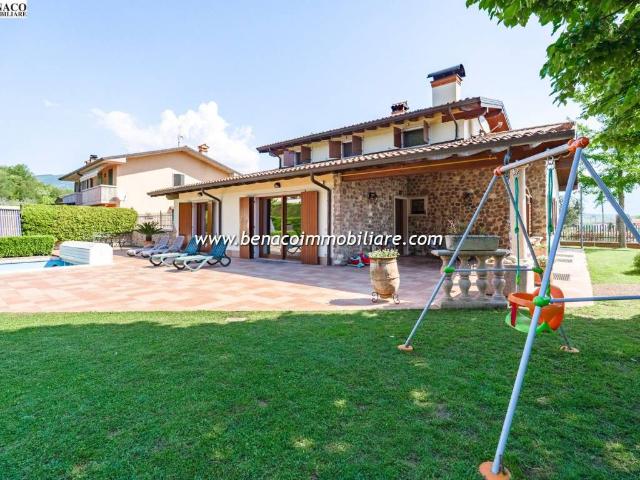 Villa in vendita a Costermano sul Garda VR