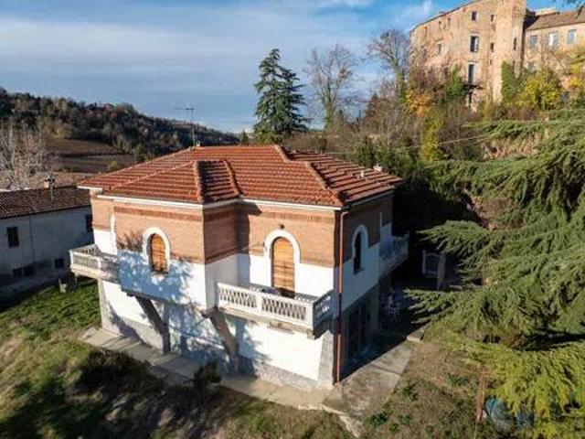 Villa in vendita a Costigliole d'Asti AT