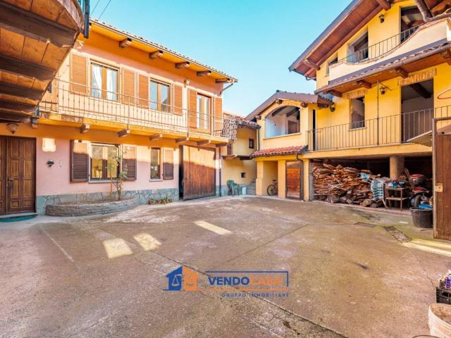 Villa in vendita a Costigliole Saluzzo CN
