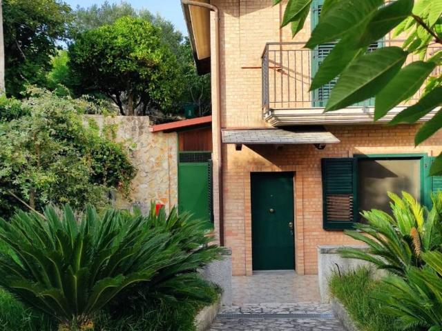 Villa in vendita a Catanzaro CZ