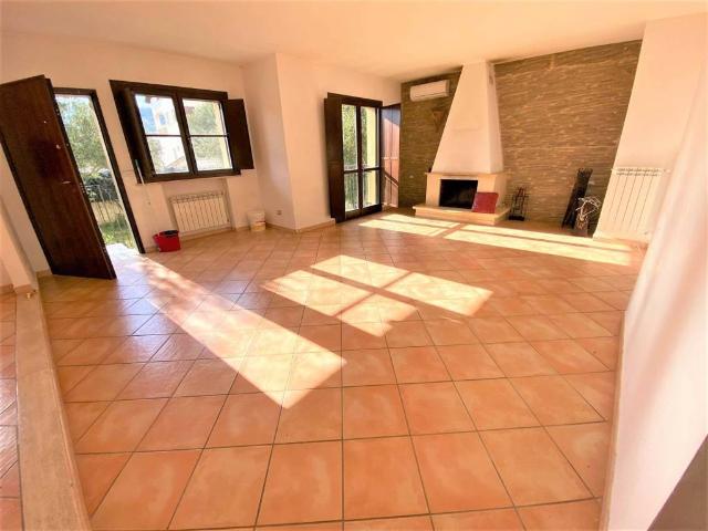 Villa in vendita a Catanzaro CZ