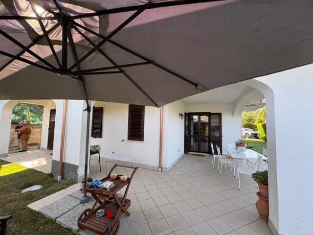 Villa in vendita a Catanzaro CZ