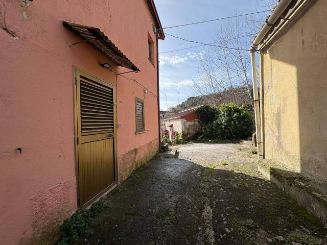 Villa in vendita a Catanzaro CZ