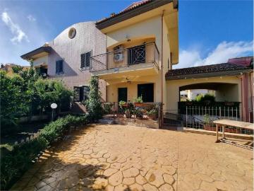 Villa in vendita a Catanzaro CZ