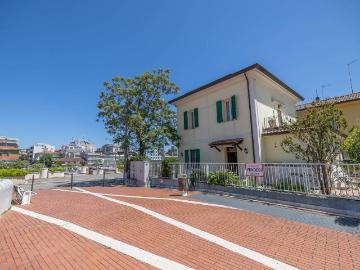 Villa in vendita a Cattolica RN