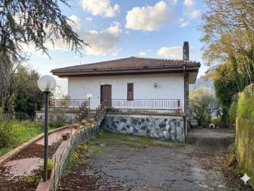 Villa in vendita a Cava de' Tirreni SA
