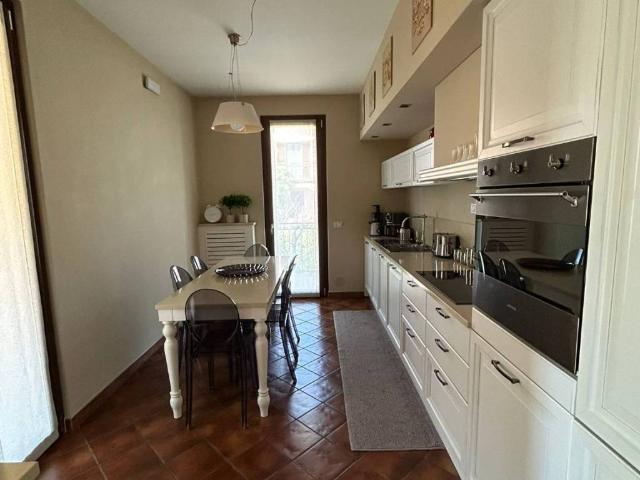 Villa in vendita a Cava Manara PV