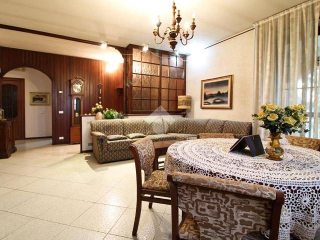 Villa in vendita a Cava Manara PV