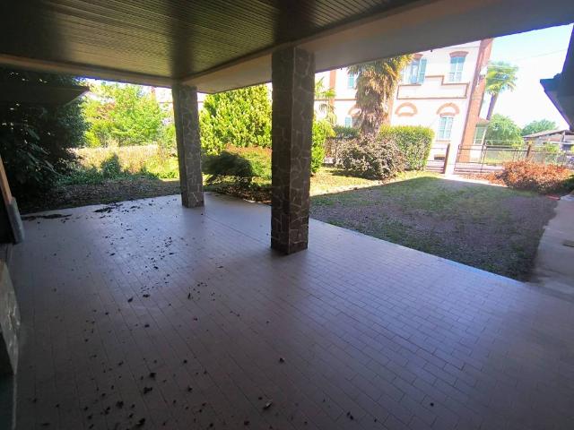 Villa in vendita a Cavaglio d'Agogna NO