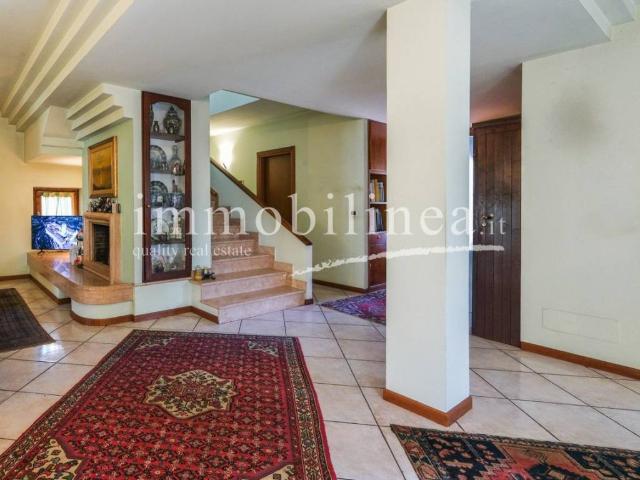 Villa in vendita a Cavaion Veronese VR