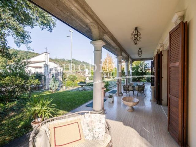 Villa in vendita a Cavaion Veronese VR