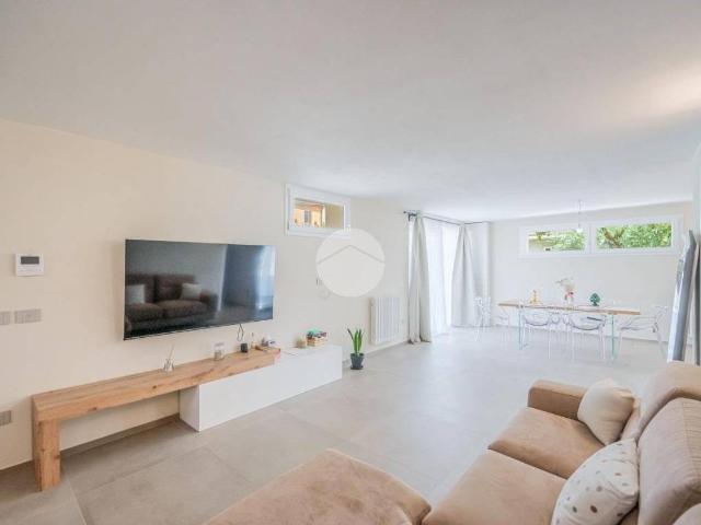 Villa in vendita a Cavaion Veronese VR