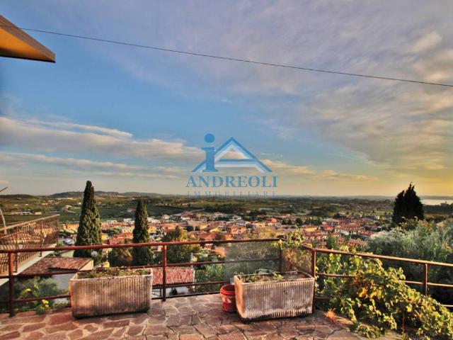 Villa in vendita a Cavaion Veronese VR