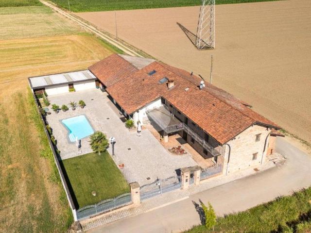 Villa in vendita a Cavallermaggiore CN