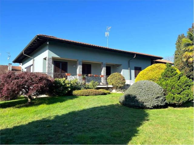 Villa in vendita a Cavallirio NO