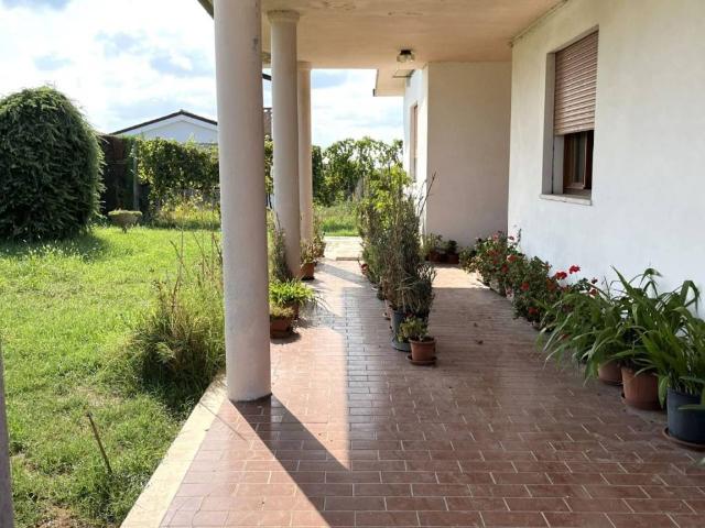 Villa in vendita a Cavarzere VE