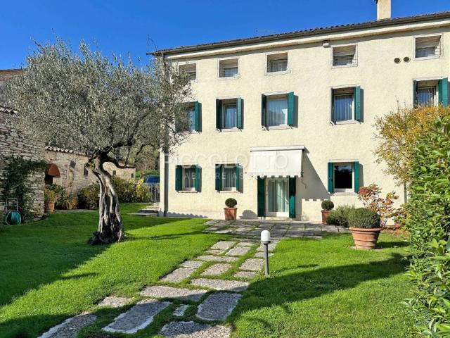 Villa in vendita a Cavaso del Tomba TV