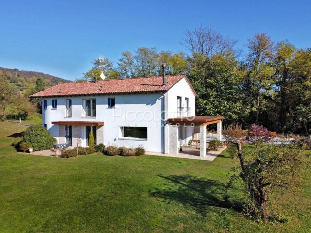 Villa in vendita a Cavaso del Tomba TV