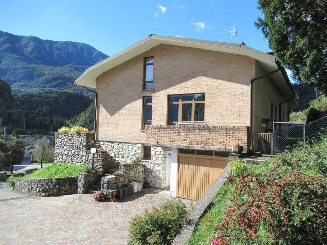 Villa in vendita a Cavazzo Carnico UD