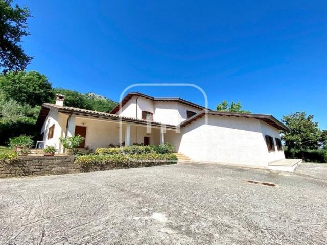 Villa in vendita a Cave RM