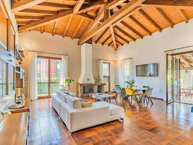 Villa in vendita a Cavenago di Brianza MB